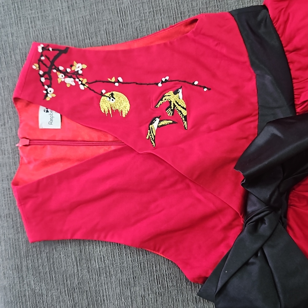 Raspberry Plum red one piece zip up back 3/4 #c21 - Picture 2 of 6